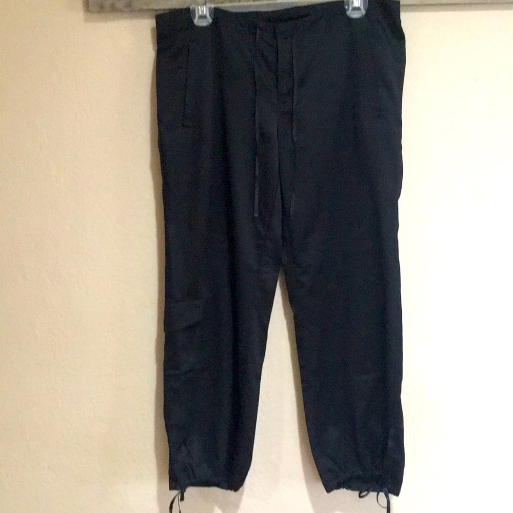 Old navy satiny cargo capris